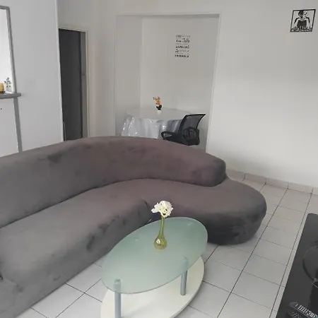 Dans Partagé, à 8 Min Du Centre-ville *