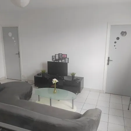 Dans Partage, A 8 Min Du Centre-ville Homestay *