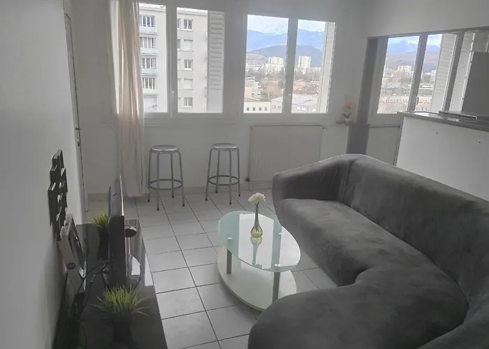 Homestay Dans Partage, A 8 Min Du Centre-ville *